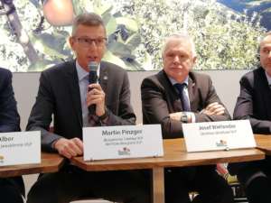 Martin Pinzger e Josef Wielander, in conferenza stampa a Fruit Logistica, a Berlino