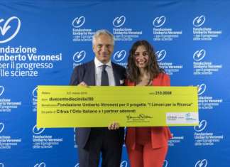 La collaborazione tra la Fondazione Veronesi e Citrus ha portato a un ottimo risultato (nella foto, Marianna Palella, ad di Citrus, e Paolo Veronesi)