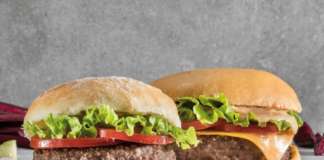 Beyond Burger e Vegan Burger, entrambi sono preparati con la "carne" food tech di Beyond Meat