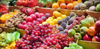 Prezzi in ribasso per la frutta nel pieno della campagna