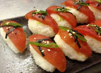 Ocean Hugger Foods utilizza ingredienti solo vegetali per il pesce di sushi e sashimi