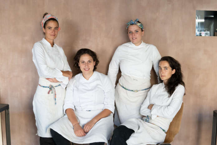 Le giovani chef del bistrot Altatto