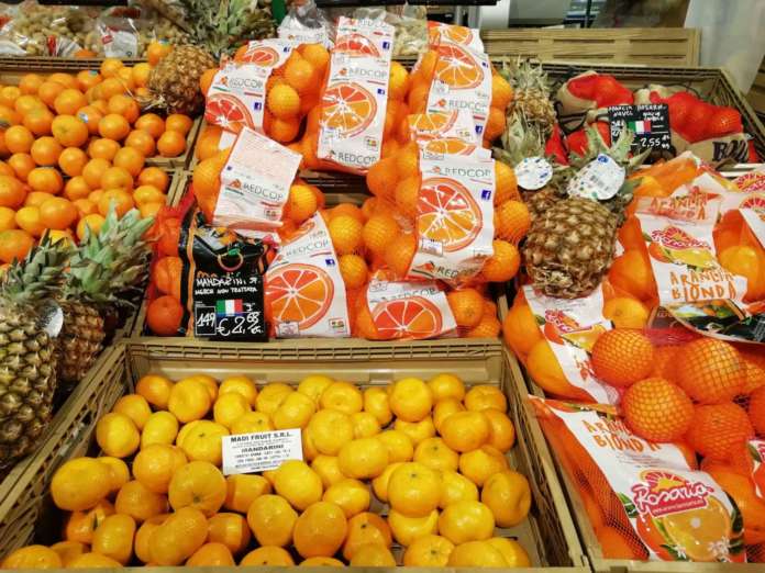Stabili o in ribasso i prezzi delle arance