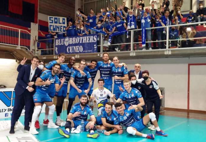 Il team del Cuneo Volley
