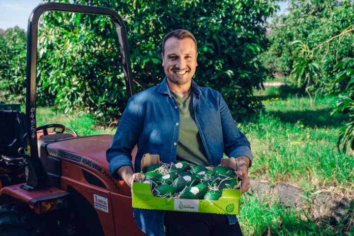 Andrea Passanisi è titolare del brand Sicilia avocado