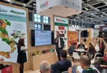 Presentazione del progetto albicocca rossa di Apofruit a Fruit Logistica, a Berlino