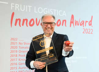 Pedro Ruiz, presidente di Granada La Palma ritira il Fruit Logistica Innovation Award