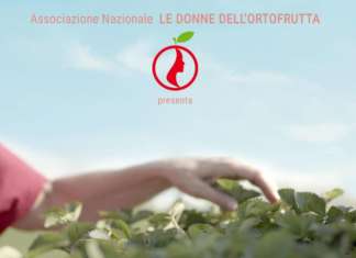 La locandina del film documentario Fertile, promosso dall'Associazione Le donne dell'ortofrutta