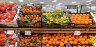 Sulle arance, specie di importazione, si utilizzano spesso le cere