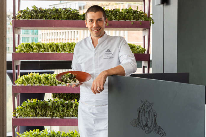 L'executive chef del ristorante del Gallia Hotel Antonio Lebano