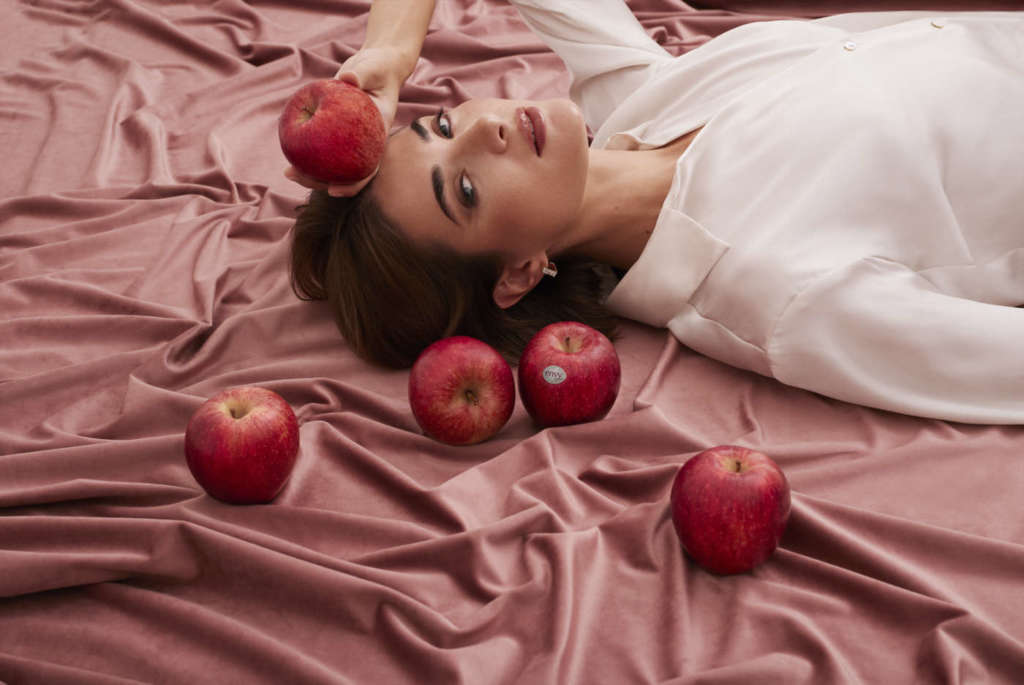 envy rivoluziona i codici della comunicazione per una mela
